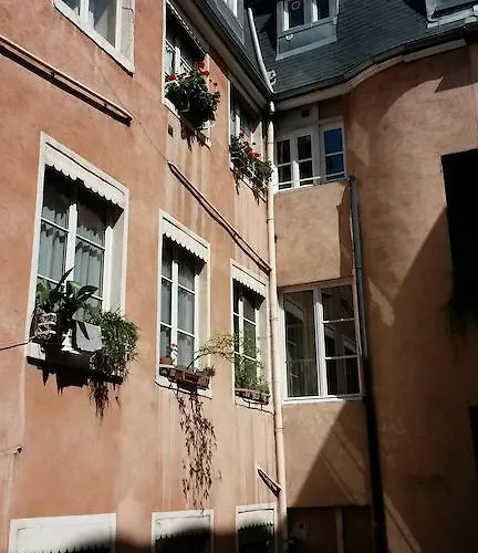 Appartement La Nuit Saint Georges *